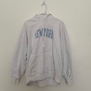 White, Brandy Melville New York sweatshirt